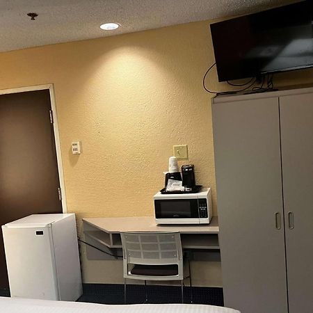 Microtel Inn & Suites By Wyndham Houston/Webster/Nasa/Clearlake Nassau Bay Exteriör bild