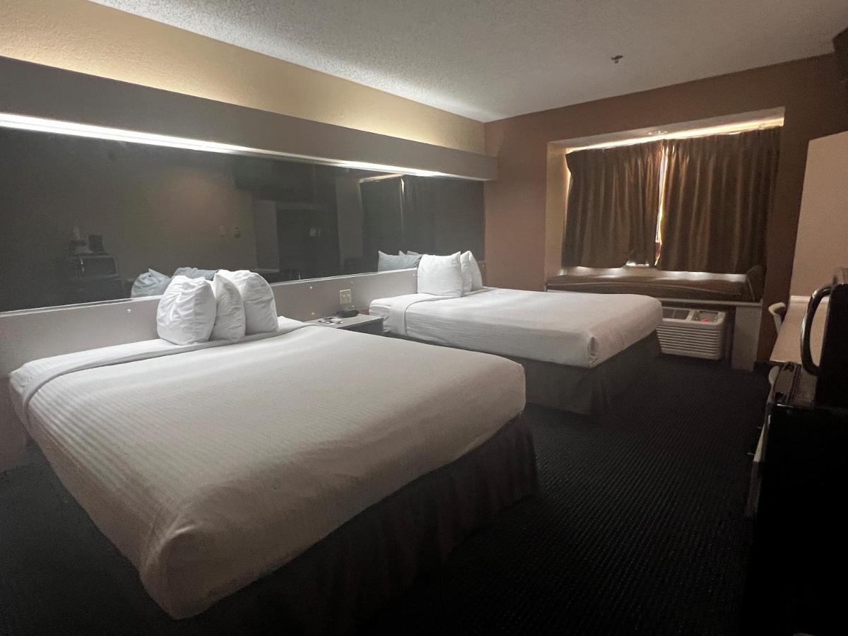 Microtel Inn & Suites By Wyndham Houston/Webster/Nasa/Clearlake Nassau Bay Exteriör bild