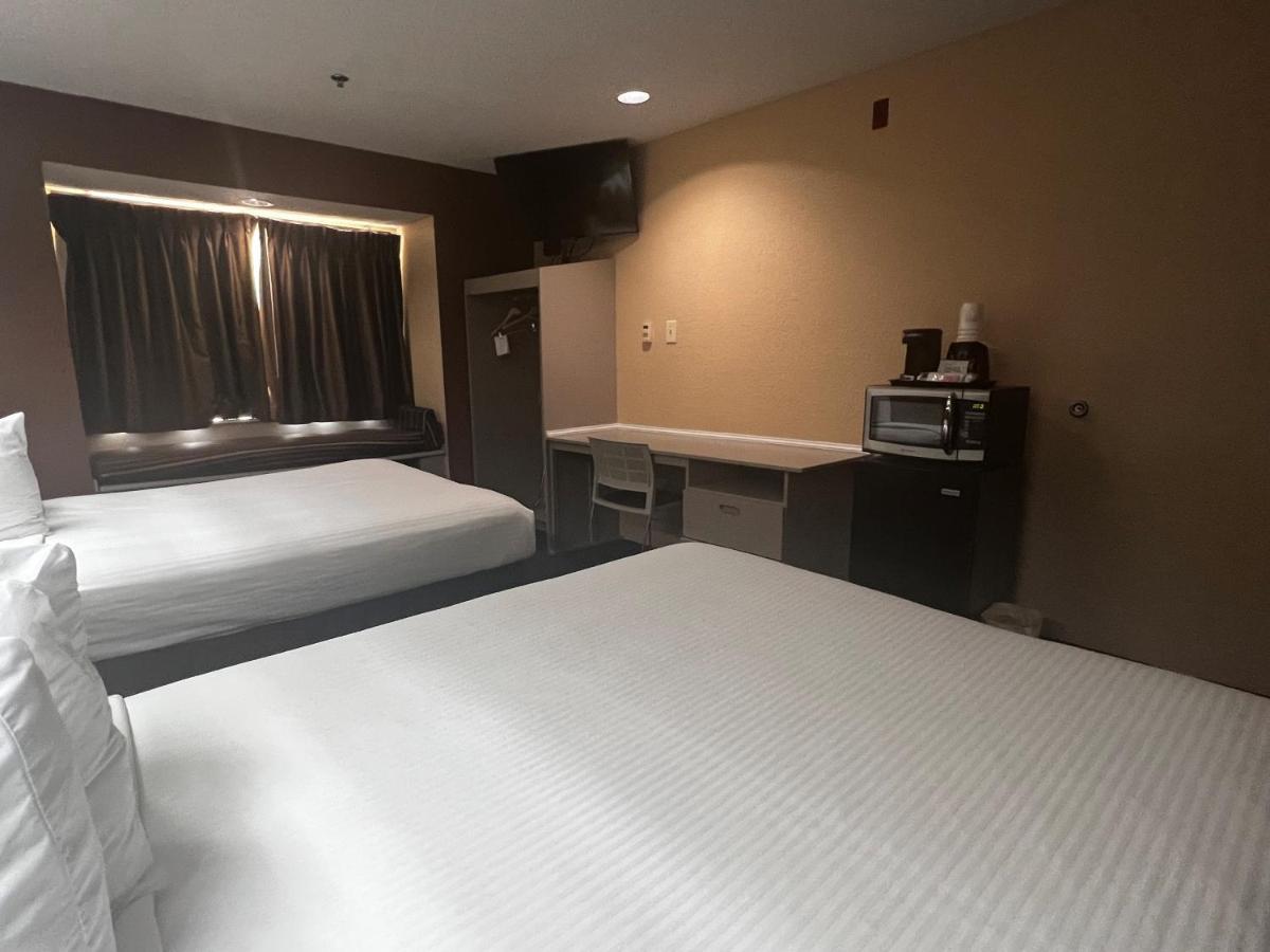 Microtel Inn & Suites By Wyndham Houston/Webster/Nasa/Clearlake Nassau Bay Exteriör bild