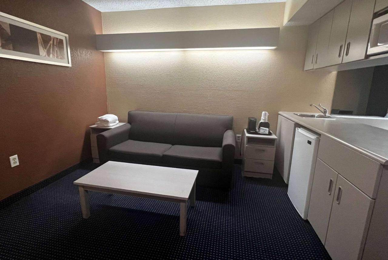 Microtel Inn & Suites By Wyndham Houston/Webster/Nasa/Clearlake Nassau Bay Exteriör bild
